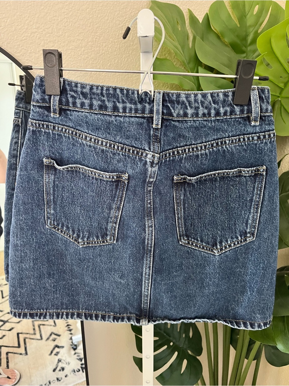 Urban Revivo Button Front Denim Mini Skirt sz 26 - Picture 6 of 6